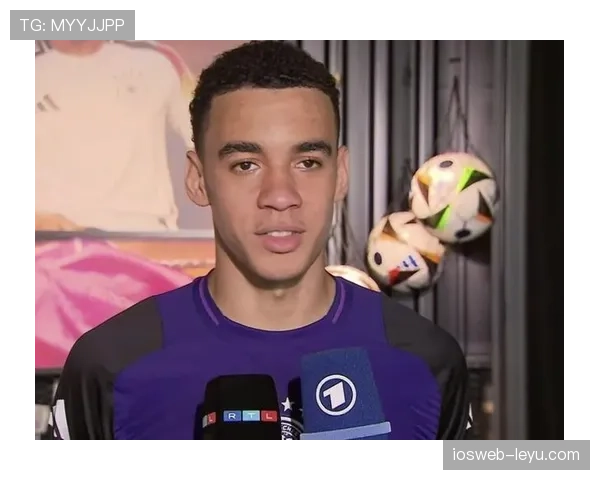 穆西亚拉：从童年梦想启程，闪耀绿茵场的未来之星