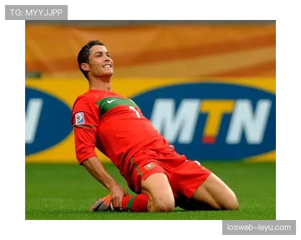 C罗世界杯赛场表现稳健，精彩进球助葡萄牙国家队强势晋级