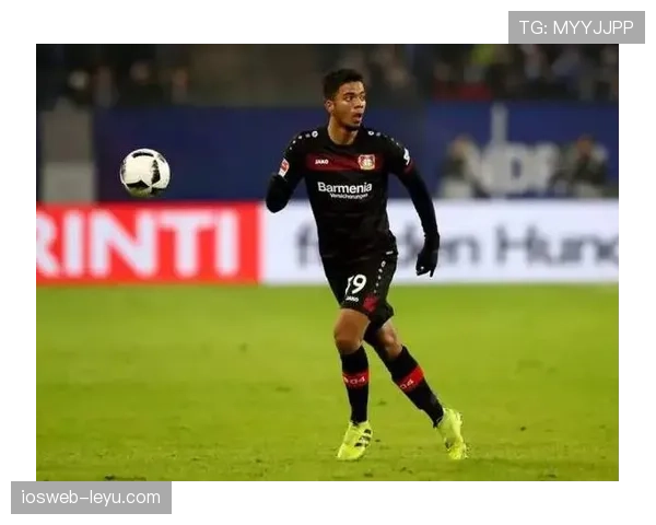 从波尔图核心到登陆英格兰:内维斯的生涯转折 从波尔图核心到登陆英格兰:内维斯的生涯转折