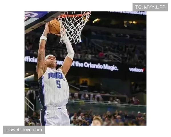 瓦格纳无球跑位比班切罗更拉开空间